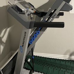 Nautilus T614 Treadmill - Very Very Lightly Used.