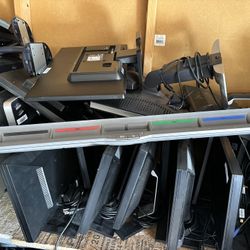 Selling Pallet of Monitors 20 Plus