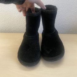 Girls UGGS Koolaburra