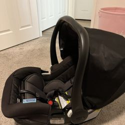 Graco SnugRide 35 Infant Car Seat 