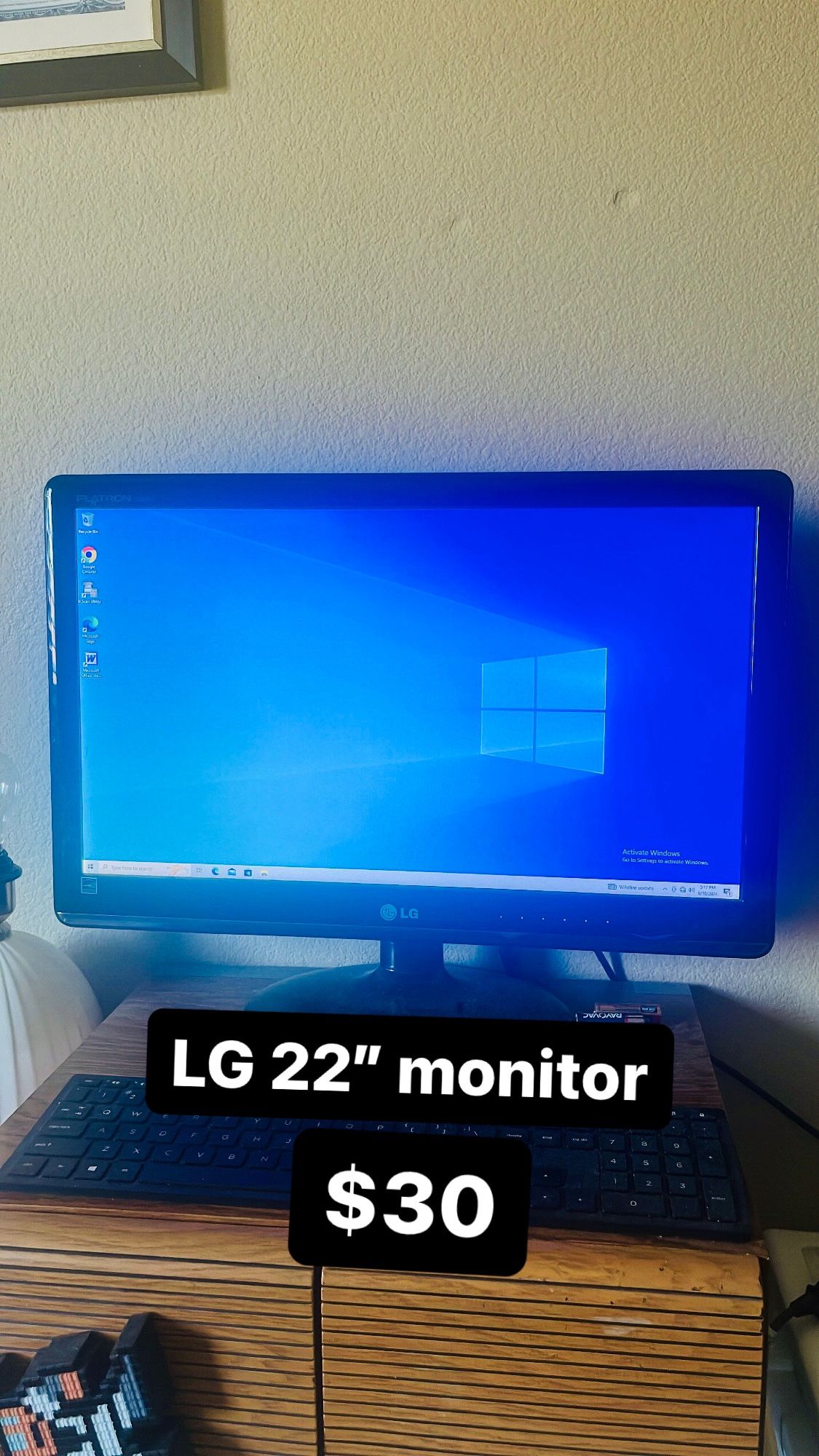 LG 22” Led Monitor