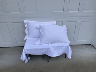 Pillow set