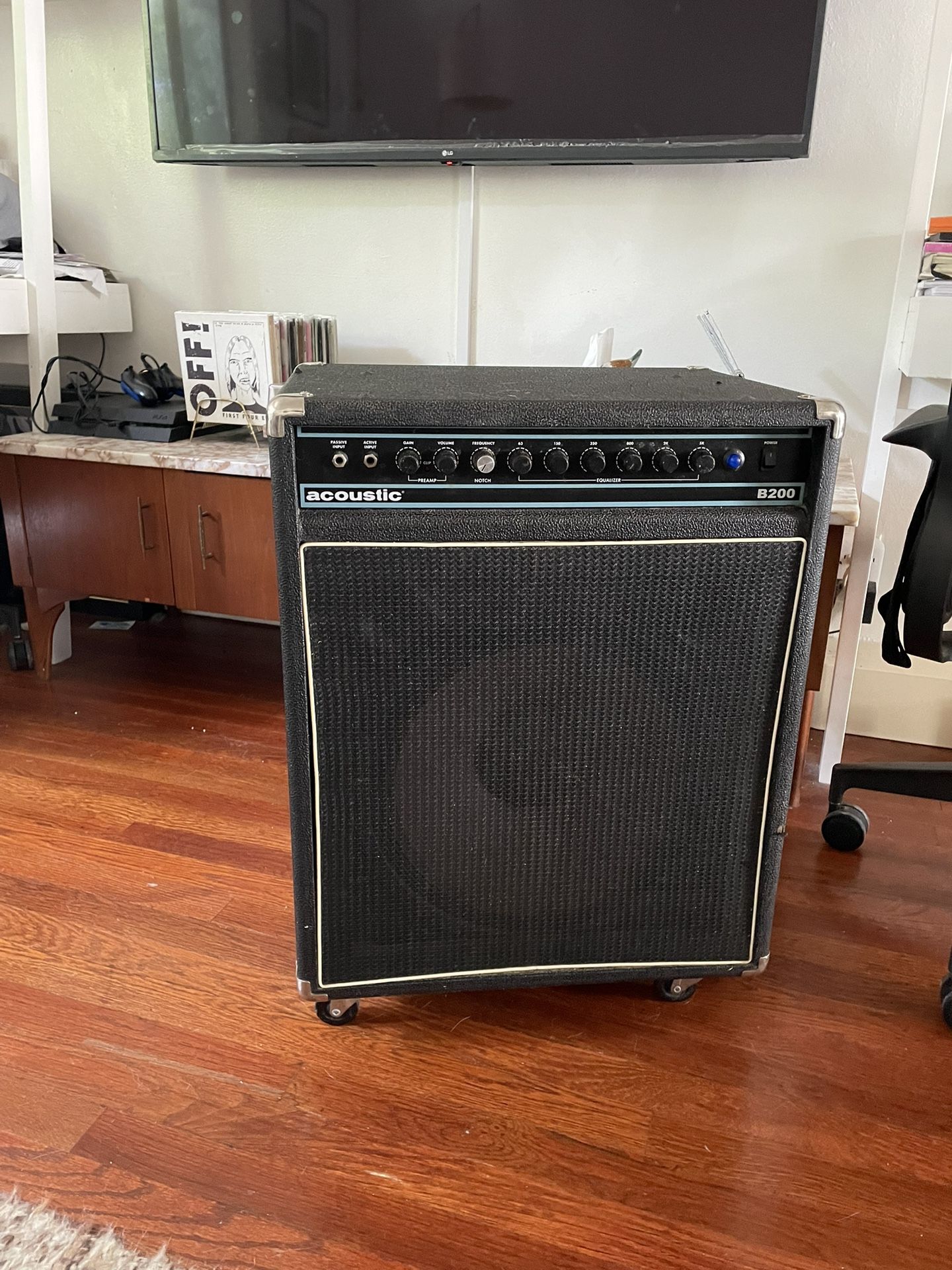 200 Watt Bass Amp