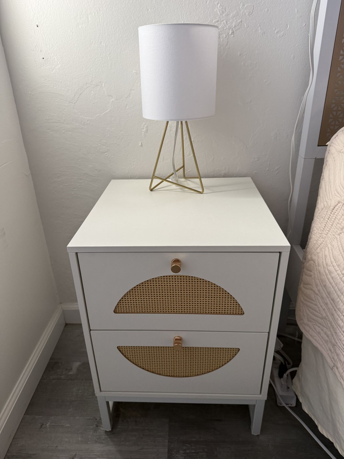 Rattan Nightstand Set of 2, End Side Table with 2 Rattan Drawers, Wood Square Bedside Table with Storage, Accent Sofa Table for Home Office Living Roo