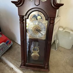 Antique clock 
