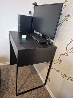 Black Computer Desk with Metal Legs