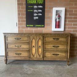 Wooden 9 drawers Dresser