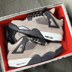 Air Jordan 4 Retro 'Taupe Haze'