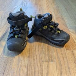 Kids Size 9 Keen Hiking Boots 
