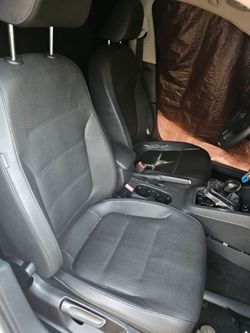 2.0.1.1 Jetta front passenger seat perfect condition black leather