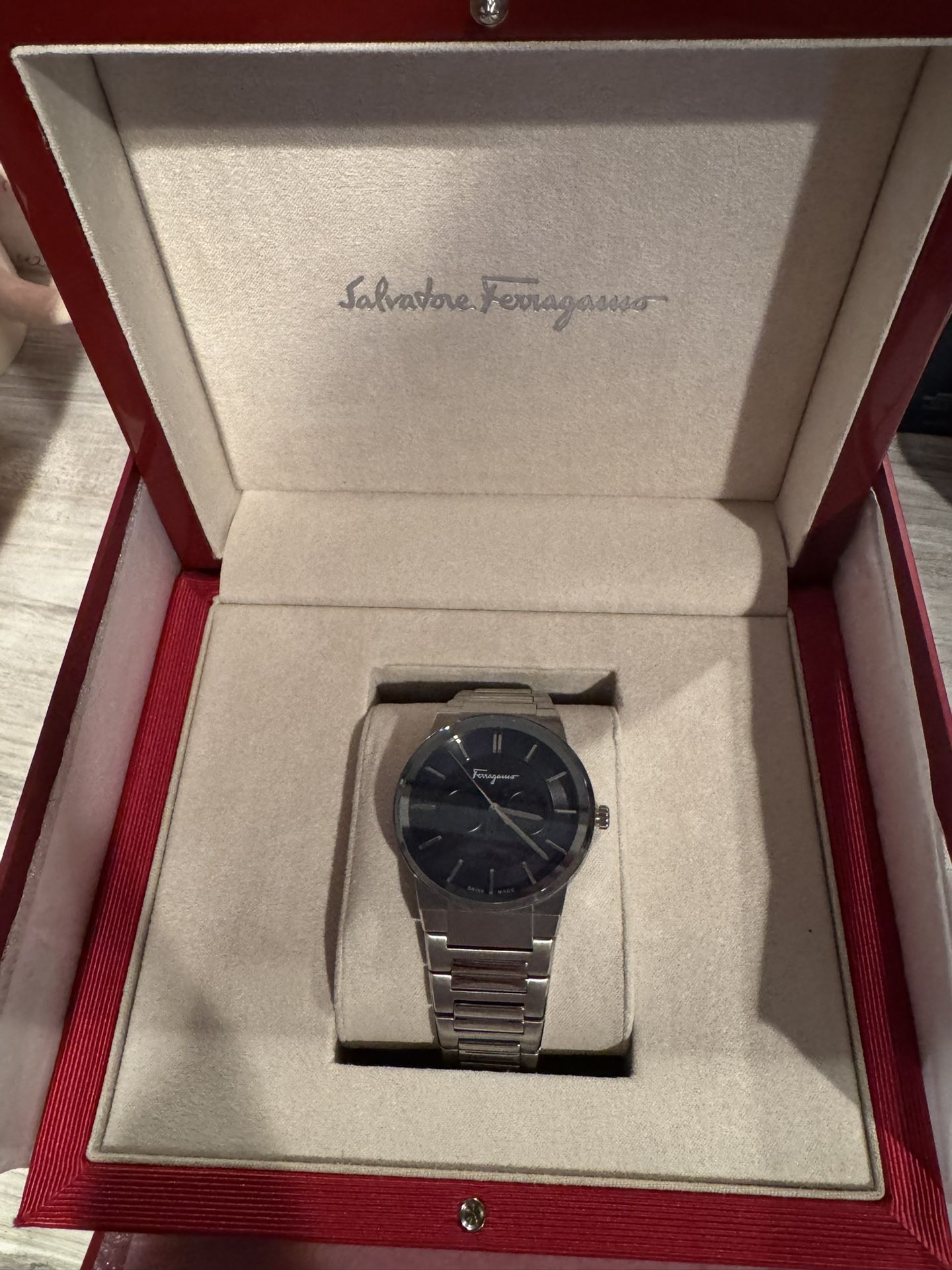 salvatore ferragamo men watch