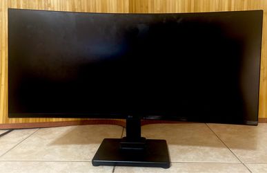 Monitor LG 34” Curved UltraWide + Premium Adjustable Stand – $190