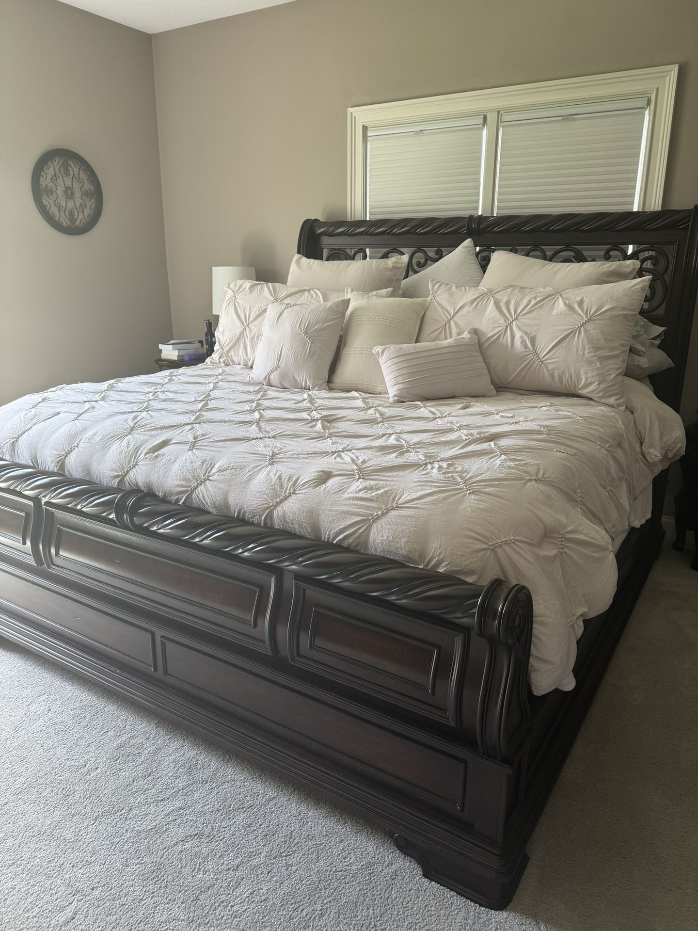 Beautiful Solid Wood King Bedroom Set