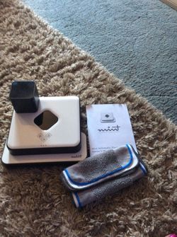 Mint automatic floor cleaner