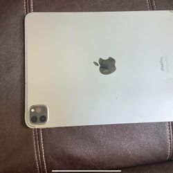 iPad Pro 11 Inch Cellar WiFi Trading For An Ps5 Ps5 Slim Xbox S Xbox X Dm Me With Offers Please 