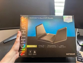 Raxe300 Tri-band Wi-fi router