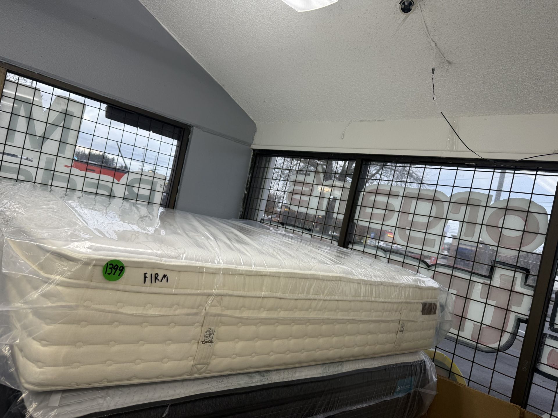 CALIFORNIA KING SIZE KING KOIL NATURAL COLLECTION (FIRM) MATTRESS & BOX SPRINGS BED SET