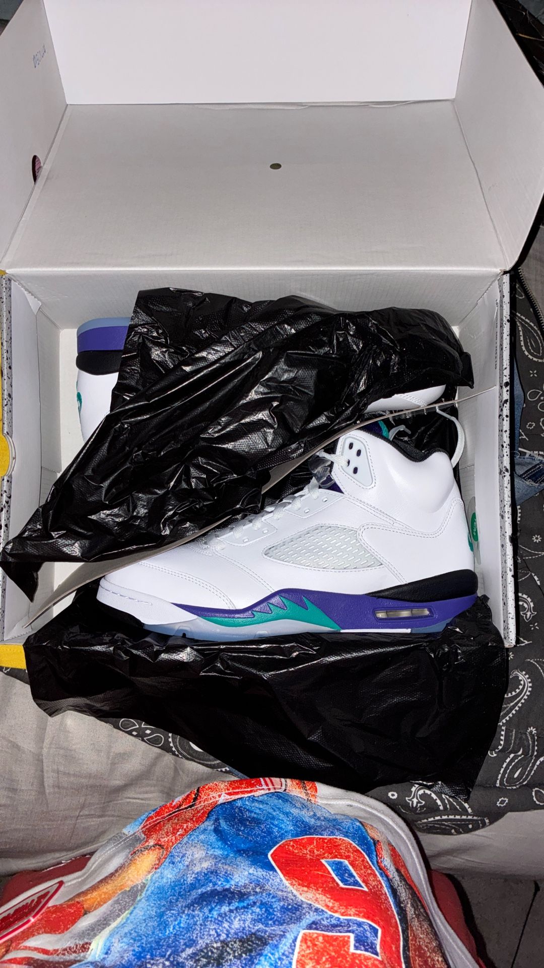 Jordan 5s Grapes Size 11 2025