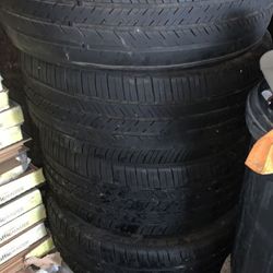 Selling Theses  Rims  Size 24 