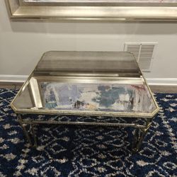 MIRRORED GLASS COFFEE TABLE