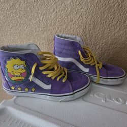 Lisa Simpson Vans 