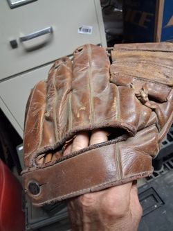Vintage glove