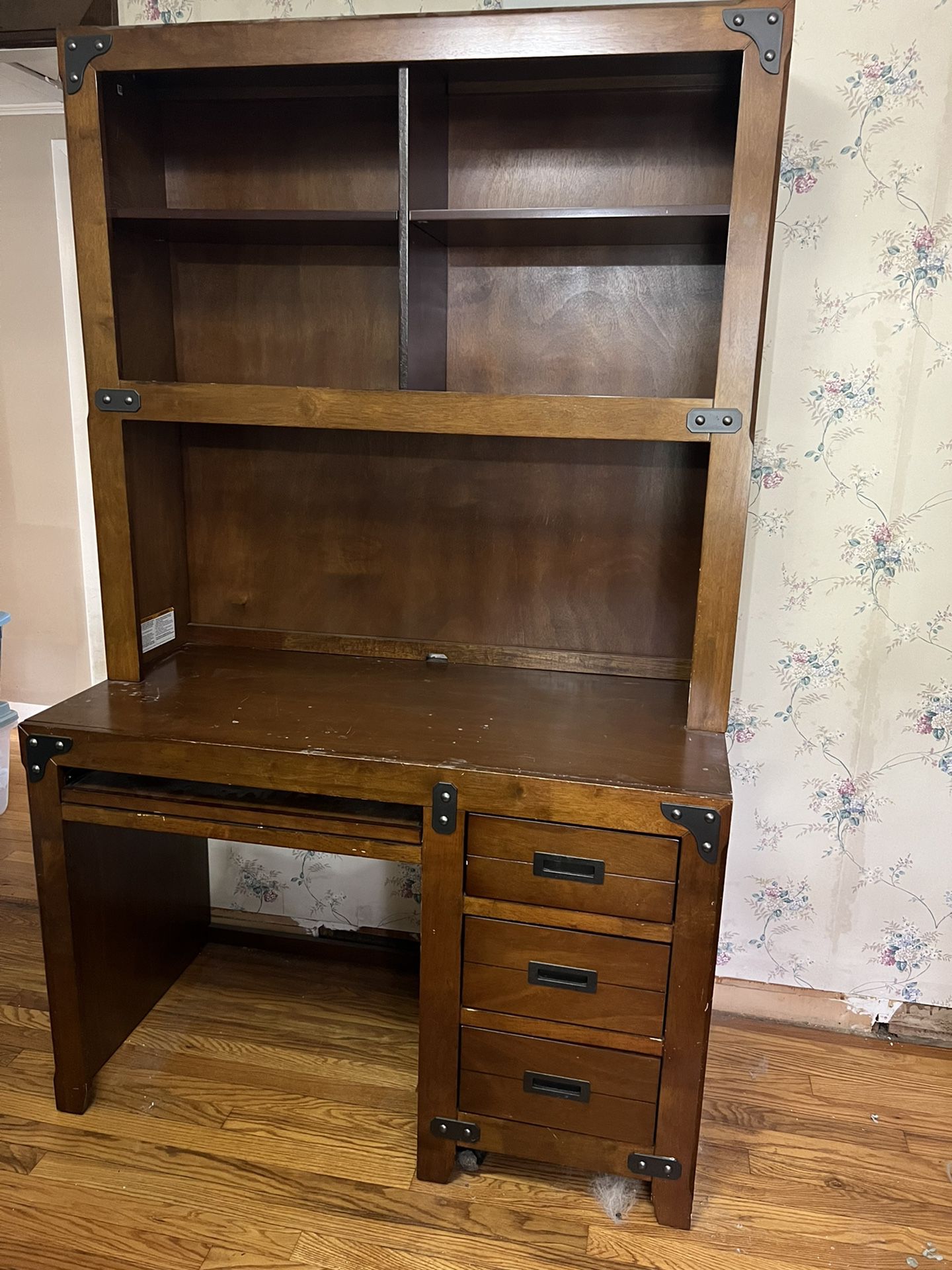 Free Bed And Desk With Hutch