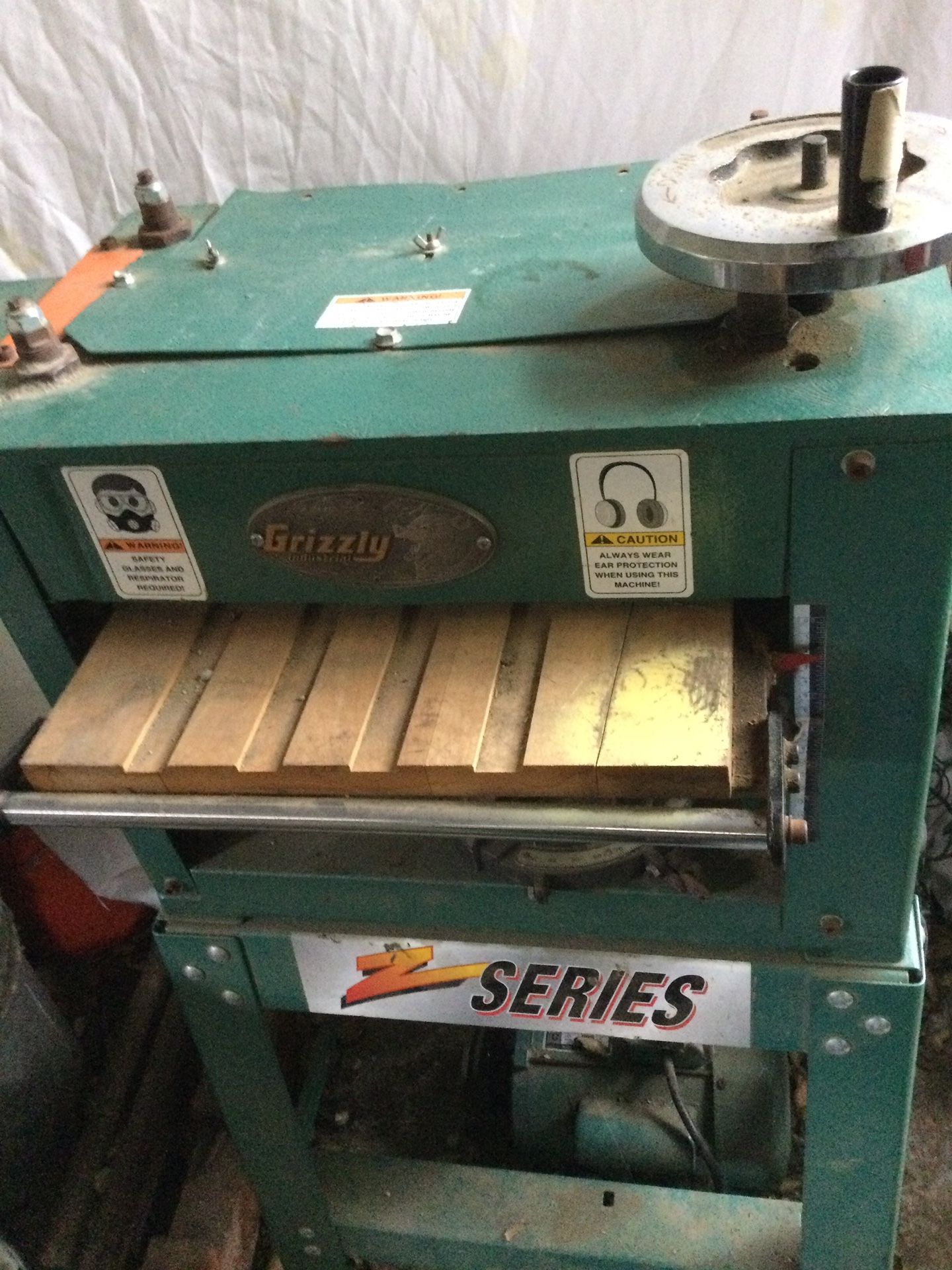 Grizzly Industrial 13” Heavy Duty Planer/Moulder 