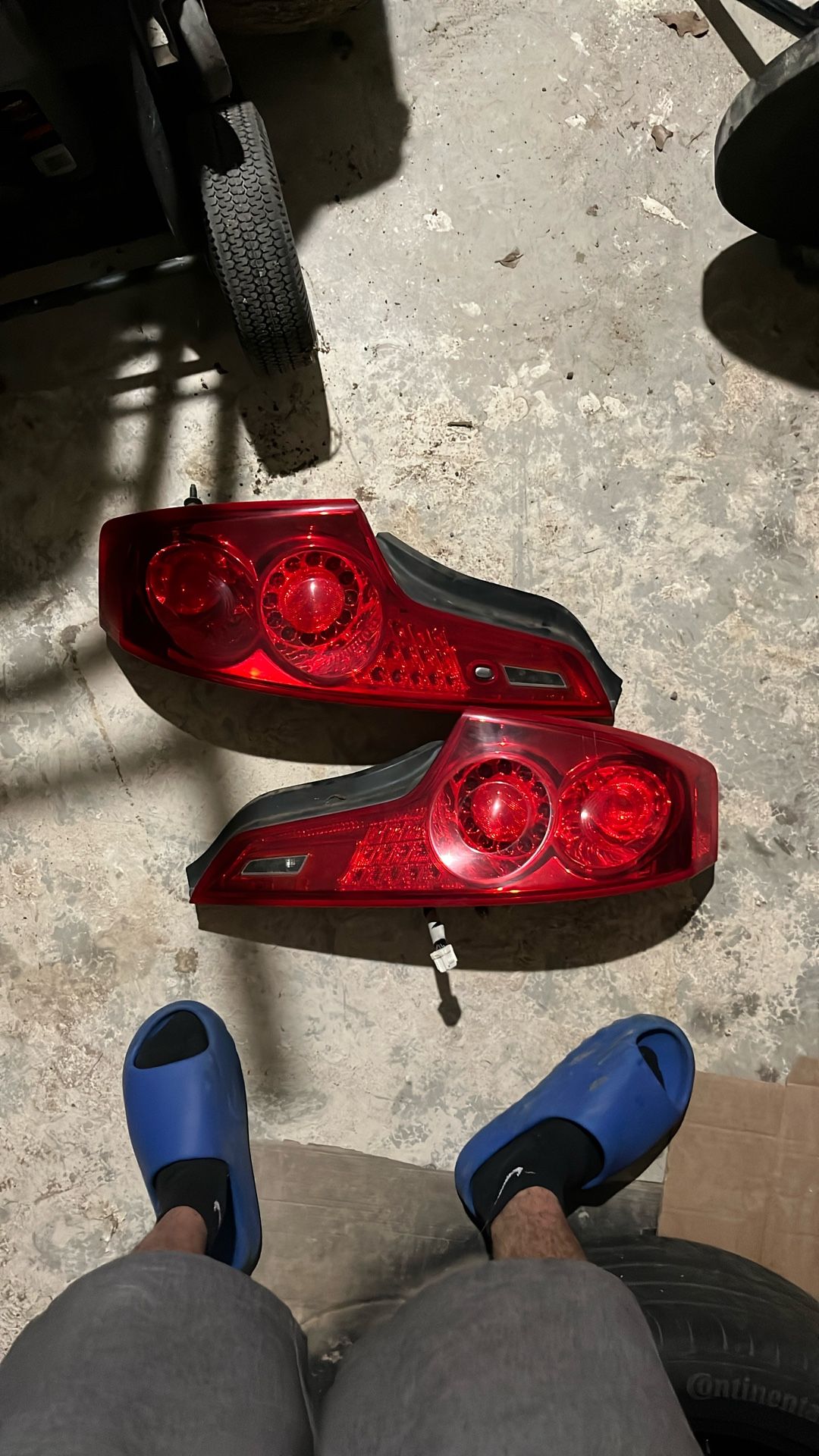 g35 rear headlights