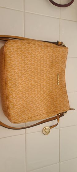 crossbody