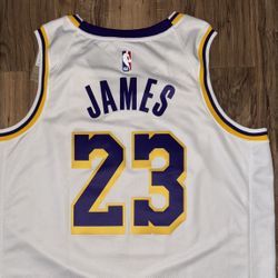 New Men’s Size Large & XL LA Lakers LeBron James Jerseys