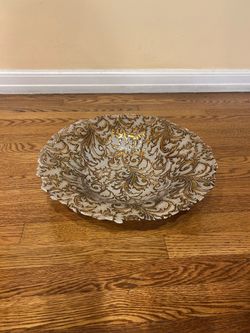 Glass centerpiece bowl