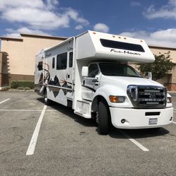 2004 Ford Fun mover 35feet
