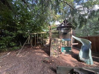 Free Old Play Set