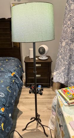 Floor lamp