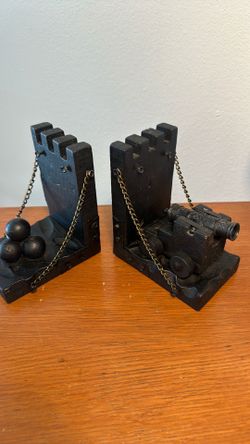 Vintage 1960's Military or Medieval,   Book Ends