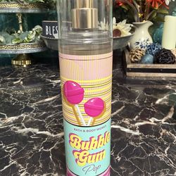 Bubble Gum Pop Bath & Body Works Spray.