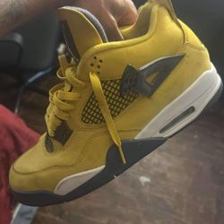 Lightning 4s Jordan