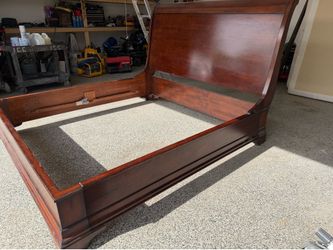HENREDON CHERRY KING SIZE SLEIGH BED