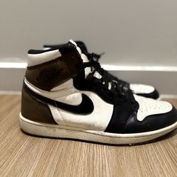 Jordan 1 Retro High Dark Mocha
