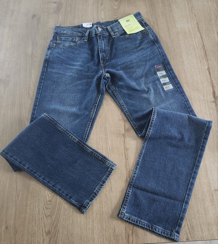 NEW Levis Jeans 32 X 34 Slim