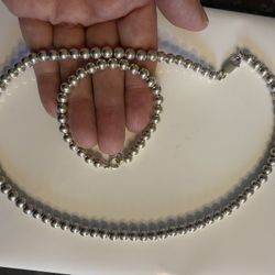 sterling silver 925  ball beads 17” necklace and 7” bracelet lobster clasp , 25.9 grams.please check out all photos for more details and also look at 