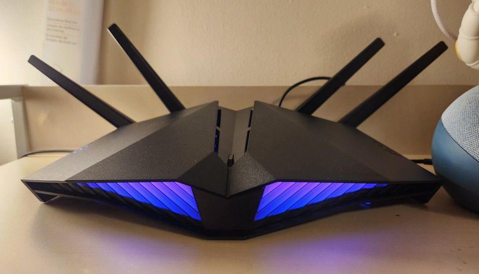 Lightly Used Asus WiFi 6 Gaming Router (2)