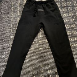 ESSENTIALS sweatpants xs