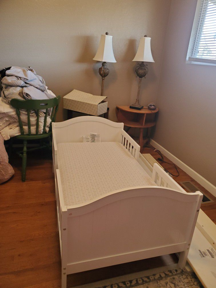 Toddler Bed and mattress 