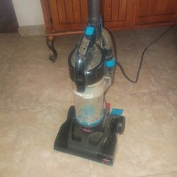 Bissell PowerForce compact