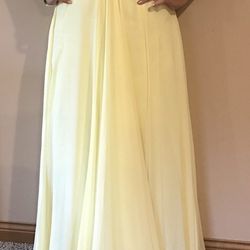 Beautiful Faviana Pale Yellow Prom Dress - Size 10 - Worn Once And Not Altered