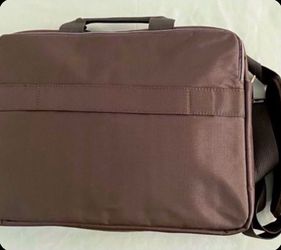 Lap Top /  iPad / Tote Bag  3 Large Compartments $10