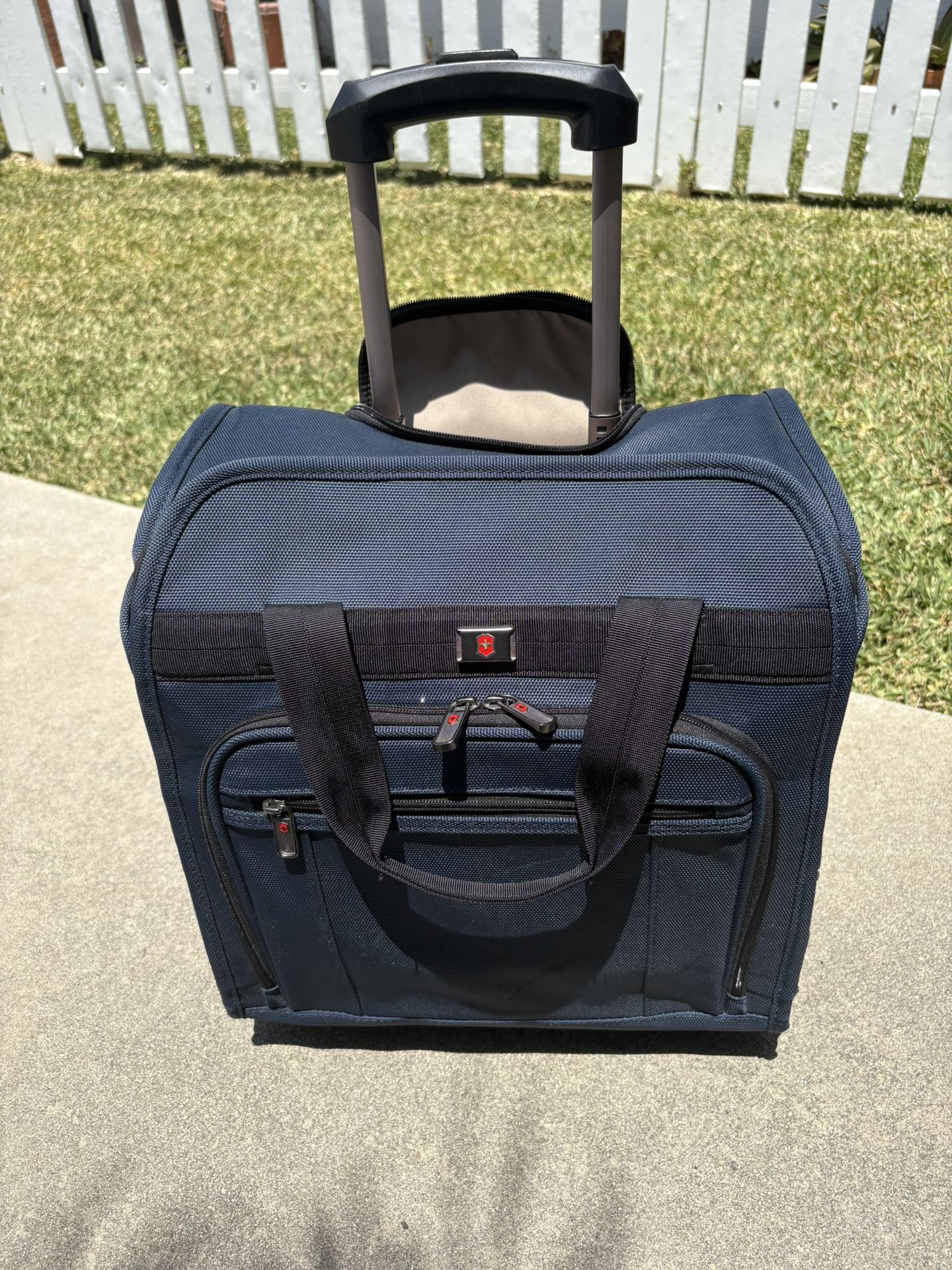 Victorinox Swiss Army Carry On Suitcase