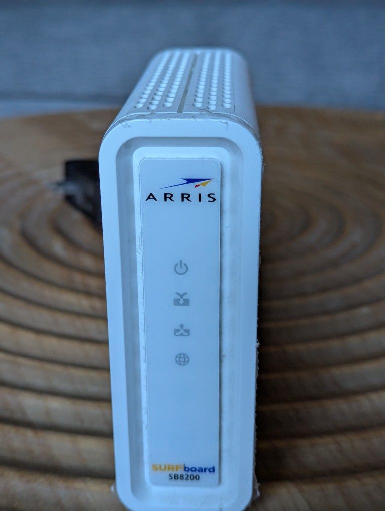 Arris SB8200 Docsis Cable Modem